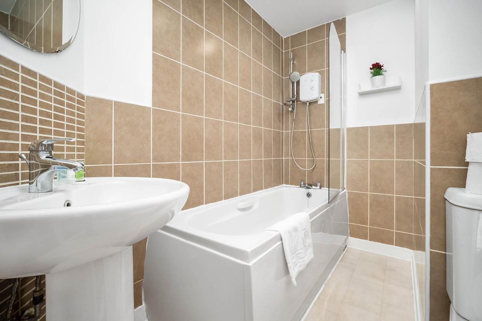 2 Bedroom House - Garden & Parking 2Gm - Wifi Birmingham Exterior foto